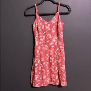 Maurice’s coral and white floral v-neck dress size XS